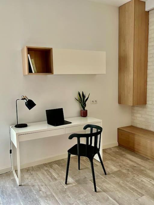 Smart Apartment Ogrodowa Warsaw Exterior photo